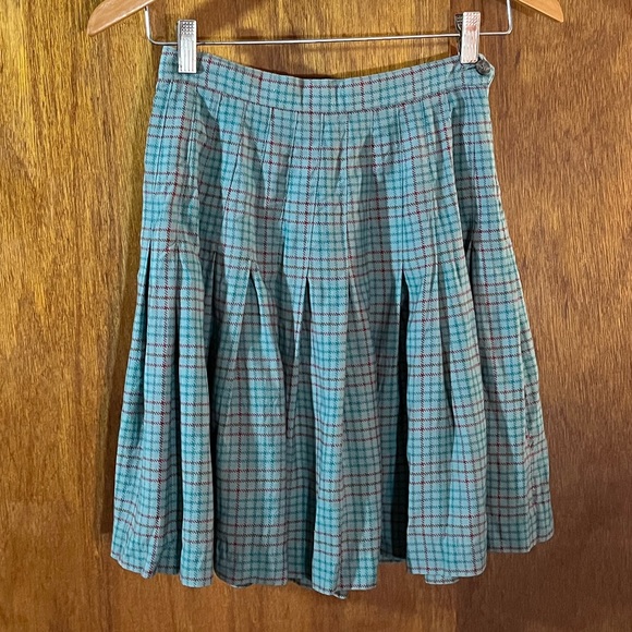 GAP Pleated Skirt in Blue and Red Sz 4 - Picture 1 of 3